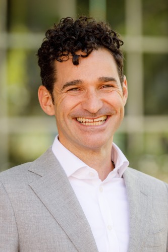 headshot of Dr. Spencer